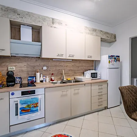 2 Bedroom Asproválta