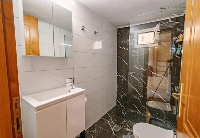2 Bedroom